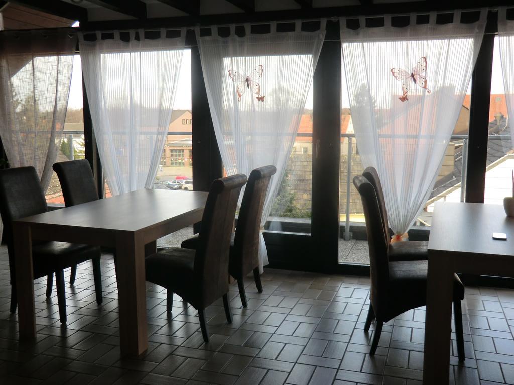 Hotel Garni Julia Linnich Екстериор снимка