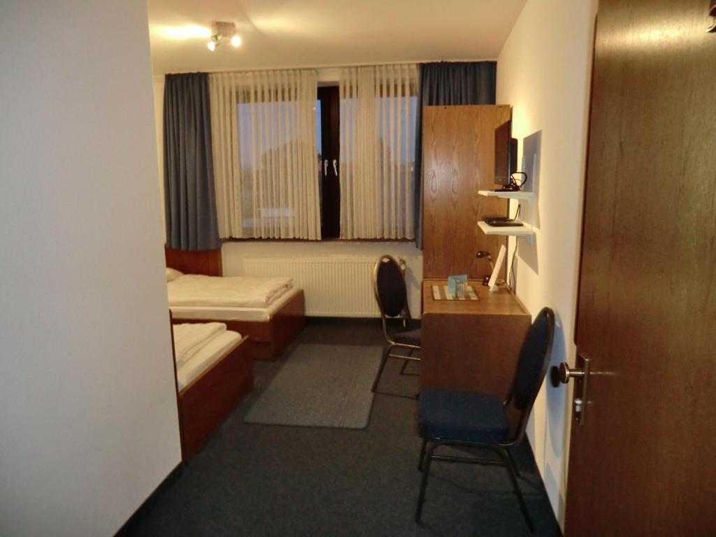 Hotel Garni Julia Linnich Стая снимка